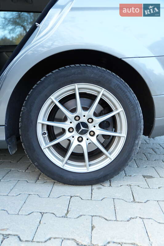 Универсал Mercedes-Benz C-Class 2008 в Хусте