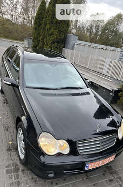 Універсал Mercedes-Benz C-Class 2006 в Луцьку