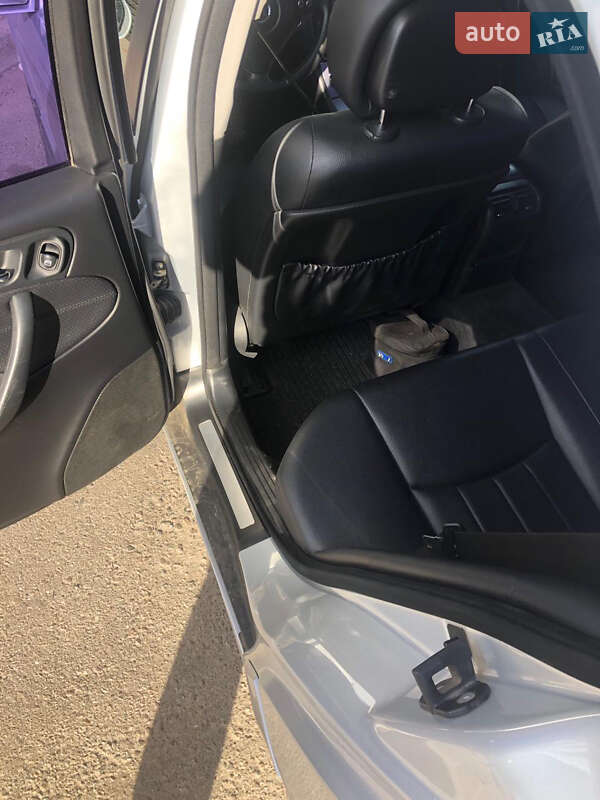 Седан Mercedes-Benz C-Class 2006 в Рівному