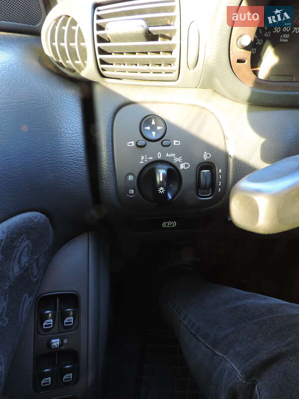 Седан Mercedes-Benz C-Class 2002 в Кривом Роге