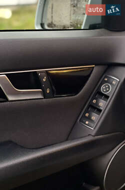 Универсал Mercedes-Benz C-Class 2011 в 