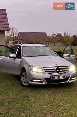 Универсал Mercedes-Benz C-Class 2011 в 