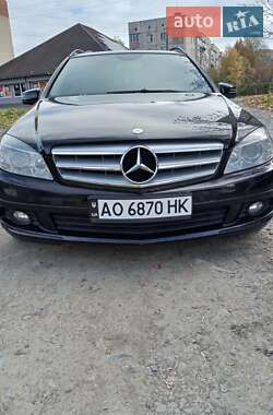 Універсал Mercedes-Benz C-Class 2010 в Мукачевому