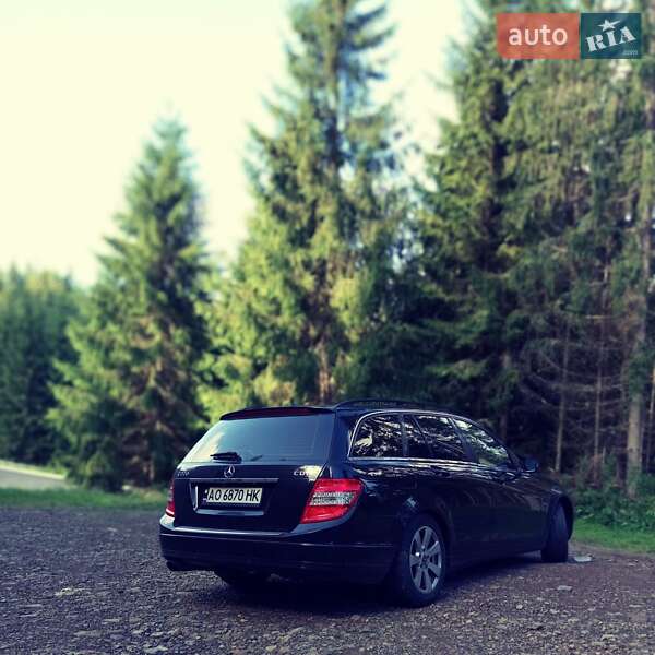 Универсал Mercedes-Benz C-Class 2010 в Мукачево фото 13 Универсал Mercedes-Benz C-Class 2010 в Мукачево