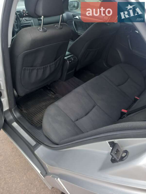 Седан Mercedes-Benz C-Class 2000 в Березане