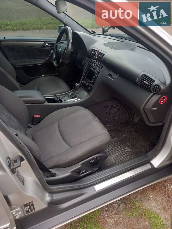 Седан Mercedes-Benz C-Class 2000 в Березане