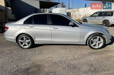 Седан Mercedes-Benz C-Class 2007 в Ивано-Франковске