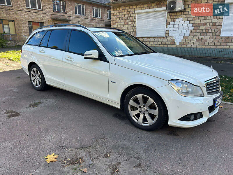 Mercedes-Benz C-Class 2012