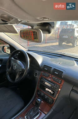 Седан Mercedes-Benz C-Class 2003 в 