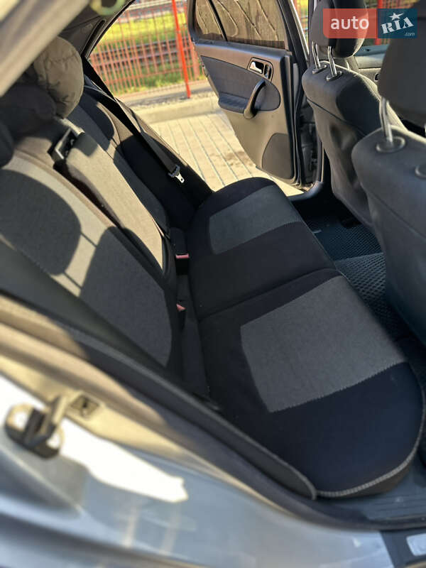 Седан Mercedes-Benz C-Class 2003 в Хмельницком