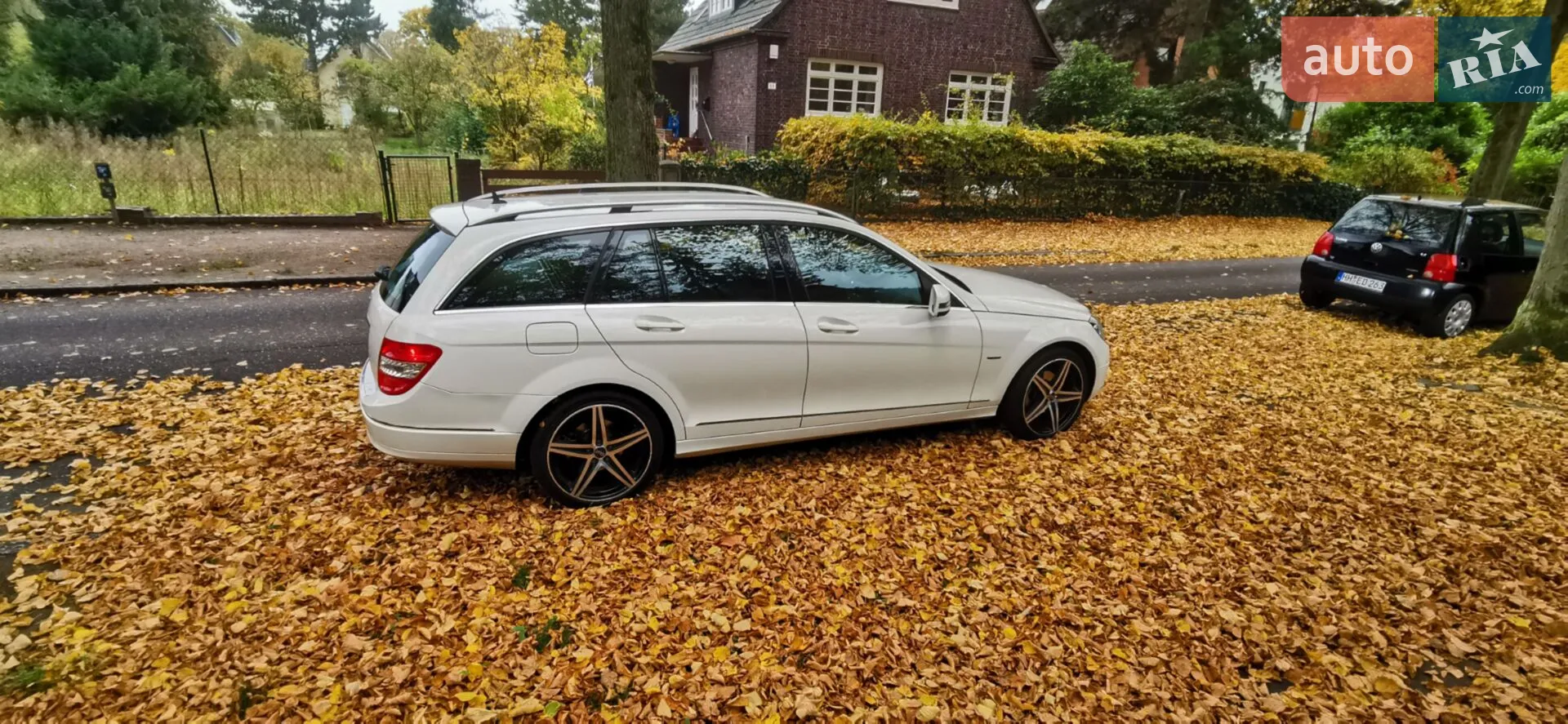 2010 Mercedes-Benz C-klasse - мініатюра 2