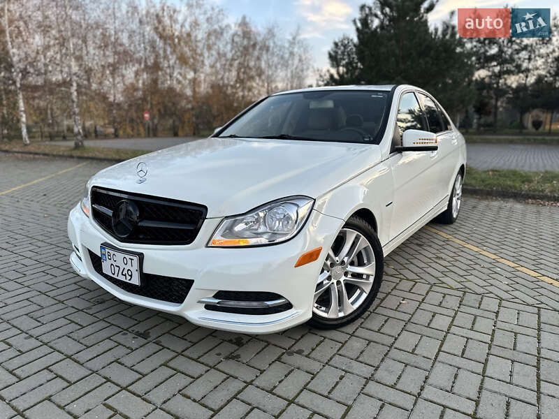 Седан Mercedes-Benz C-Class 2011 в 