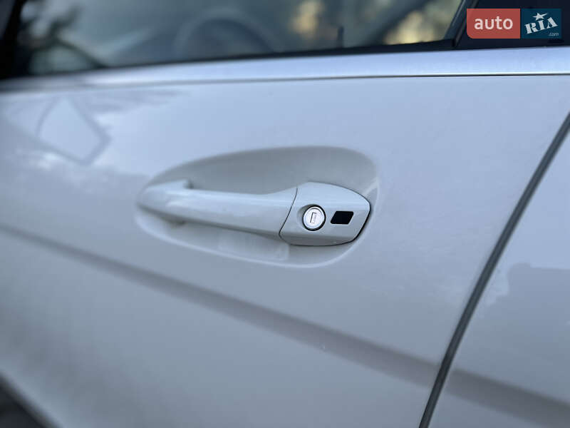 Седан Mercedes-Benz C-Class 2011 в Дрогобичі