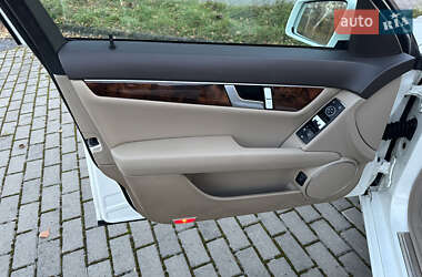 Седан Mercedes-Benz C-Class 2011 в 