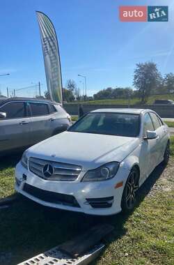 Седан Mercedes-Benz C-Class 2013 в Львові