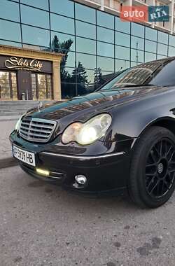 Седан Mercedes-Benz C-Class 2004 в 