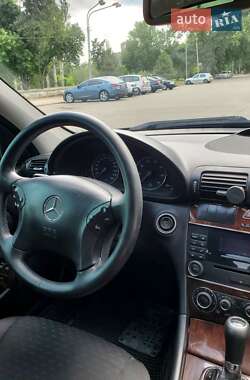 Седан Mercedes-Benz C-Class 2004 в 