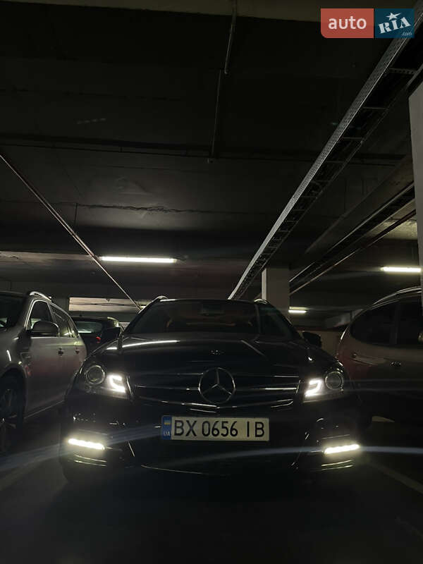 Универсал Mercedes-Benz C-Class 2013 в Каменец-Подольском