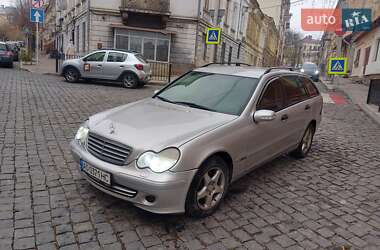 Универсал Mercedes-Benz C-Class 2002 в Черновцах