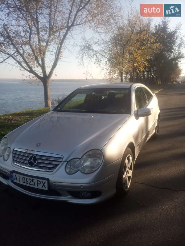 Mercedes-Benz C-Class 2006