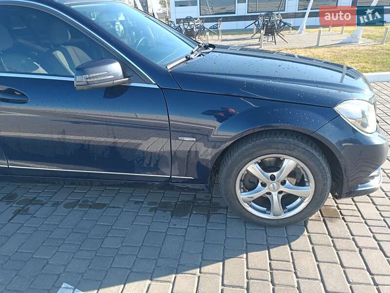 Универсал Mercedes-Benz C-Class 2012 в Николаеве