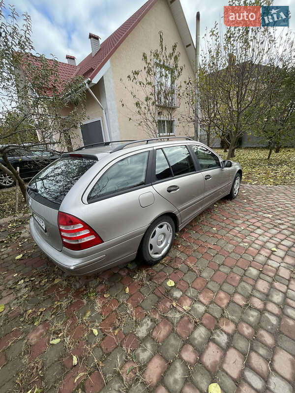 Универсал Mercedes-Benz C-Class 2004 в Черкассах