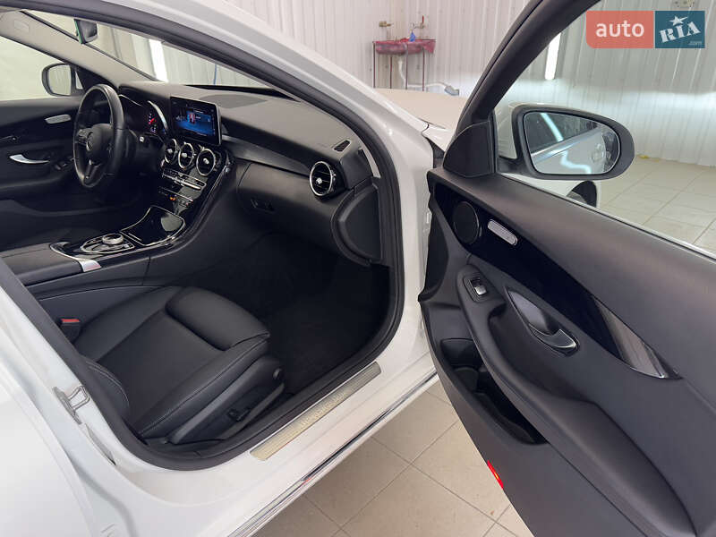 Седан Mercedes-Benz C-Class 2021 в Києві
