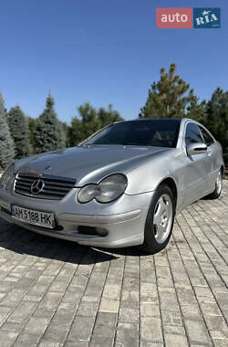 Купе Mercedes-Benz C-Class 2001 в Киеве