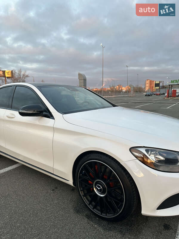 Седан Mercedes-Benz C-Class 2016 в Києві
