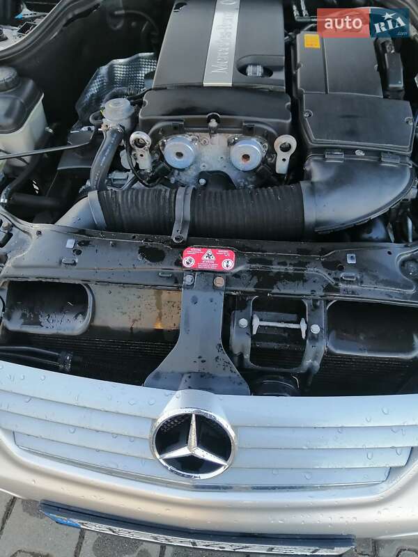Седан Mercedes-Benz C-Class 2002 в Глибокій