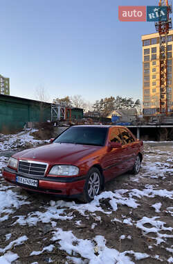 Седан Mercedes-Benz C-Class 1995 в Ирпене