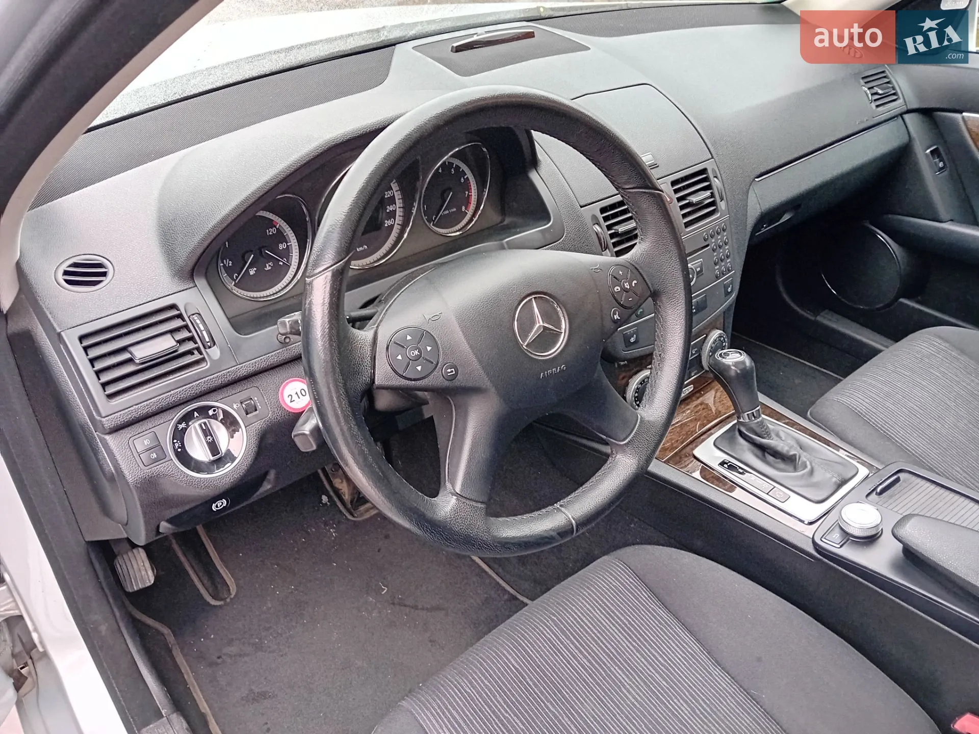 2010 Mercedes-Benz C-klasse - мініатюра 19