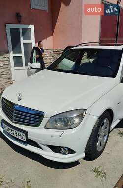 Універсал Mercedes-Benz C-Class 2010 в Рахові