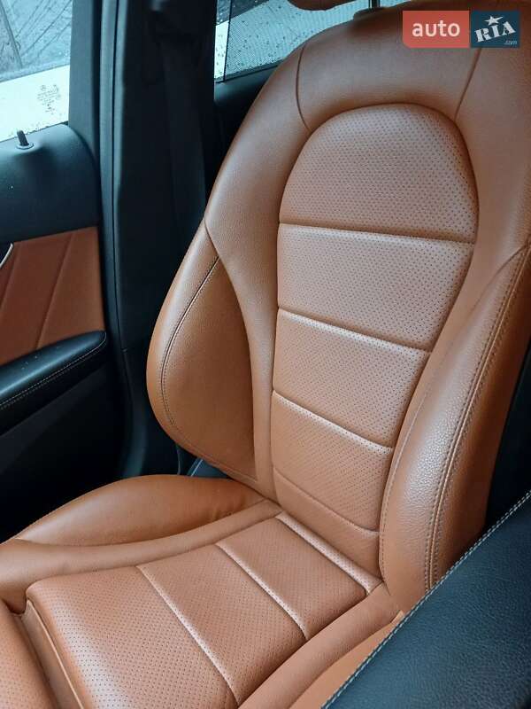 Универсал Mercedes-Benz C-Class 2019 в Одессе фото 27 Универсал Mercedes-Benz C-Class 2019 в Одессе