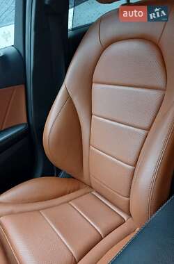 Универсал Mercedes-Benz C-Class 2019 в 