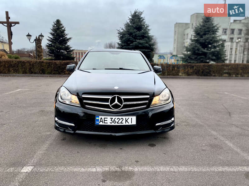 Седан Mercedes-Benz C-Class 2014 в Кам'янському