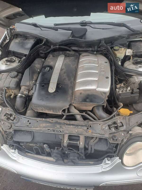 Седан Mercedes-Benz C-Class 2002 в Львове