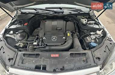 Седан Mercedes-Benz C-Class 2010 в 