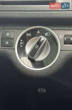 Седан Mercedes-Benz C-Class 2010 в 