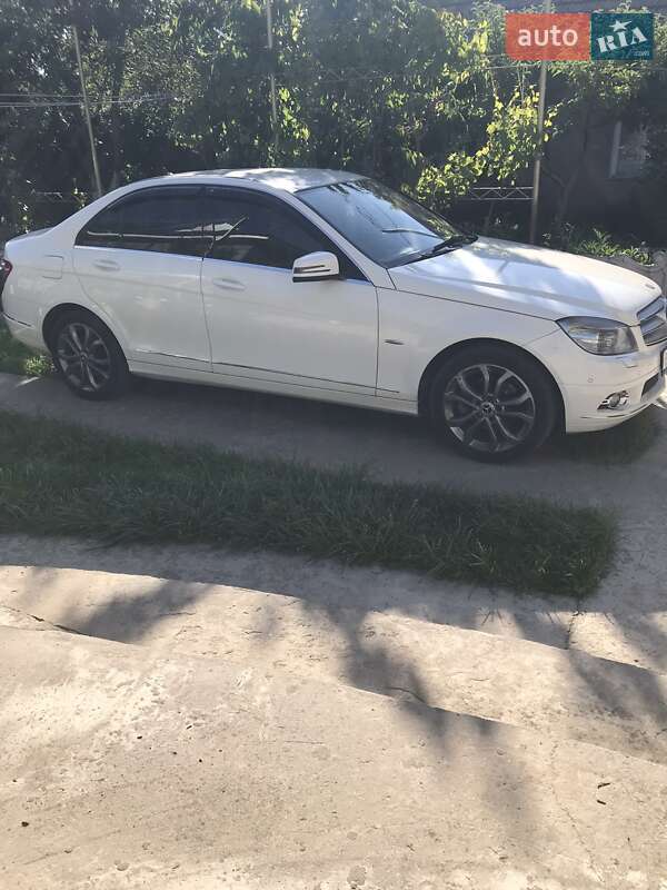 Mercedes-Benz C-Class 2008
