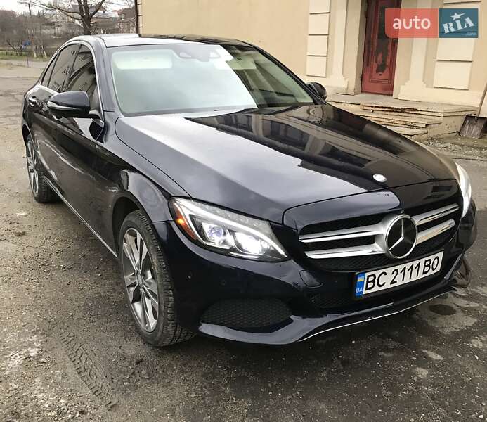 Седан Mercedes-Benz C-Class 2015 в Львові