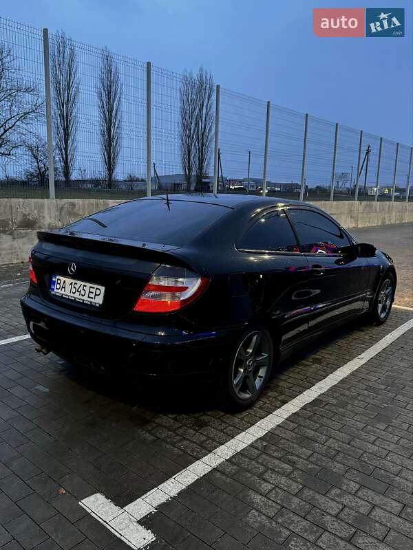 Купе Mercedes-Benz C-Class 2005 в Кривом Озере