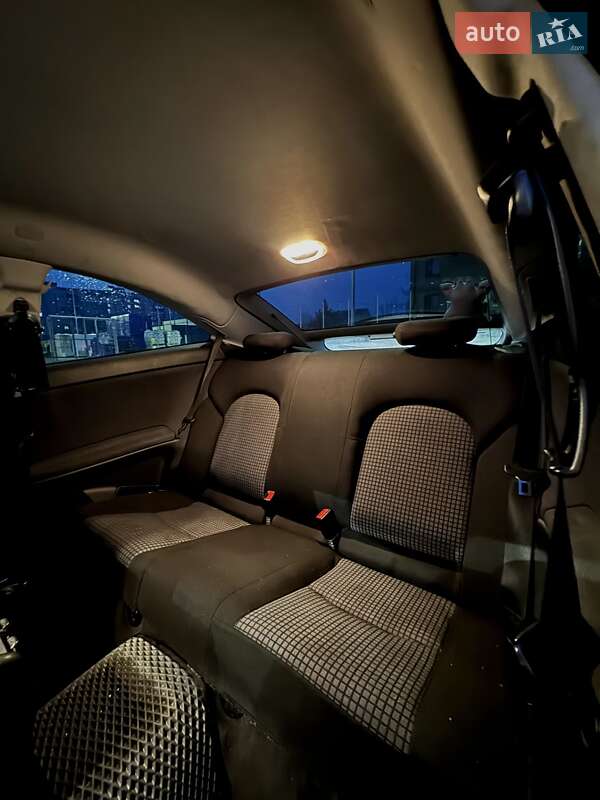 Купе Mercedes-Benz C-Class 2005 в Кривом Озере