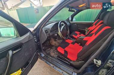 Седан Mercedes-Benz C-Class 1995 в 