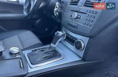 Универсал Mercedes-Benz C-Class 2010 в Луцке