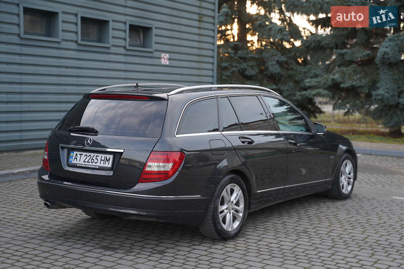 Універсал Mercedes-Benz C-Class 2012 в Івано-Франківську