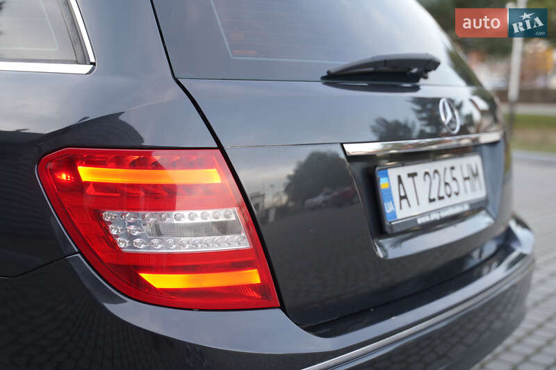 Універсал Mercedes-Benz C-Class 2012 в Івано-Франківську