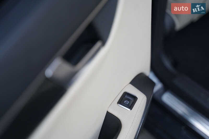 Універсал Mercedes-Benz C-Class 2012 в Івано-Франківську