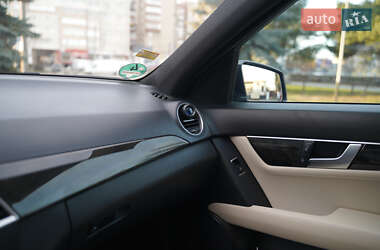 Универсал Mercedes-Benz C-Class 2012 в 