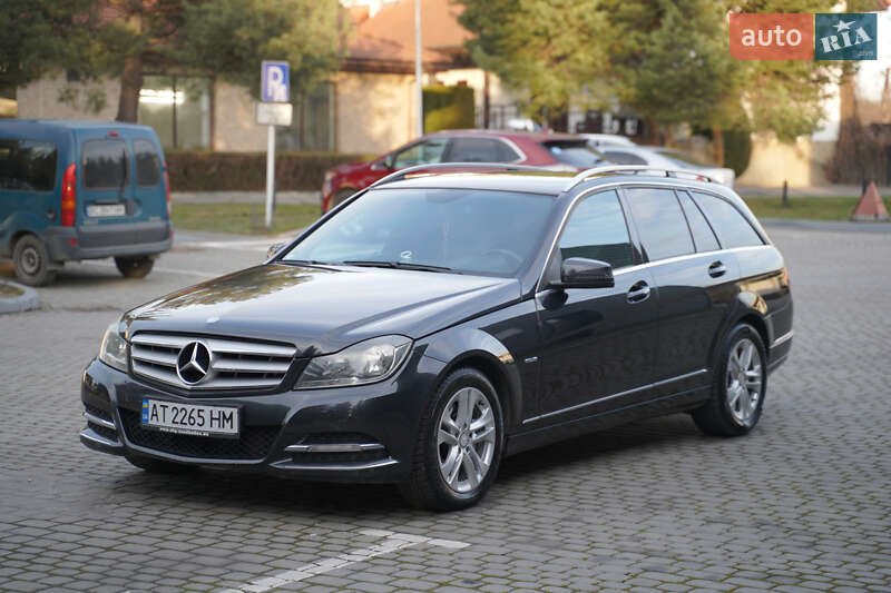 Універсал Mercedes-Benz C-Class 2012 в Івано-Франківську